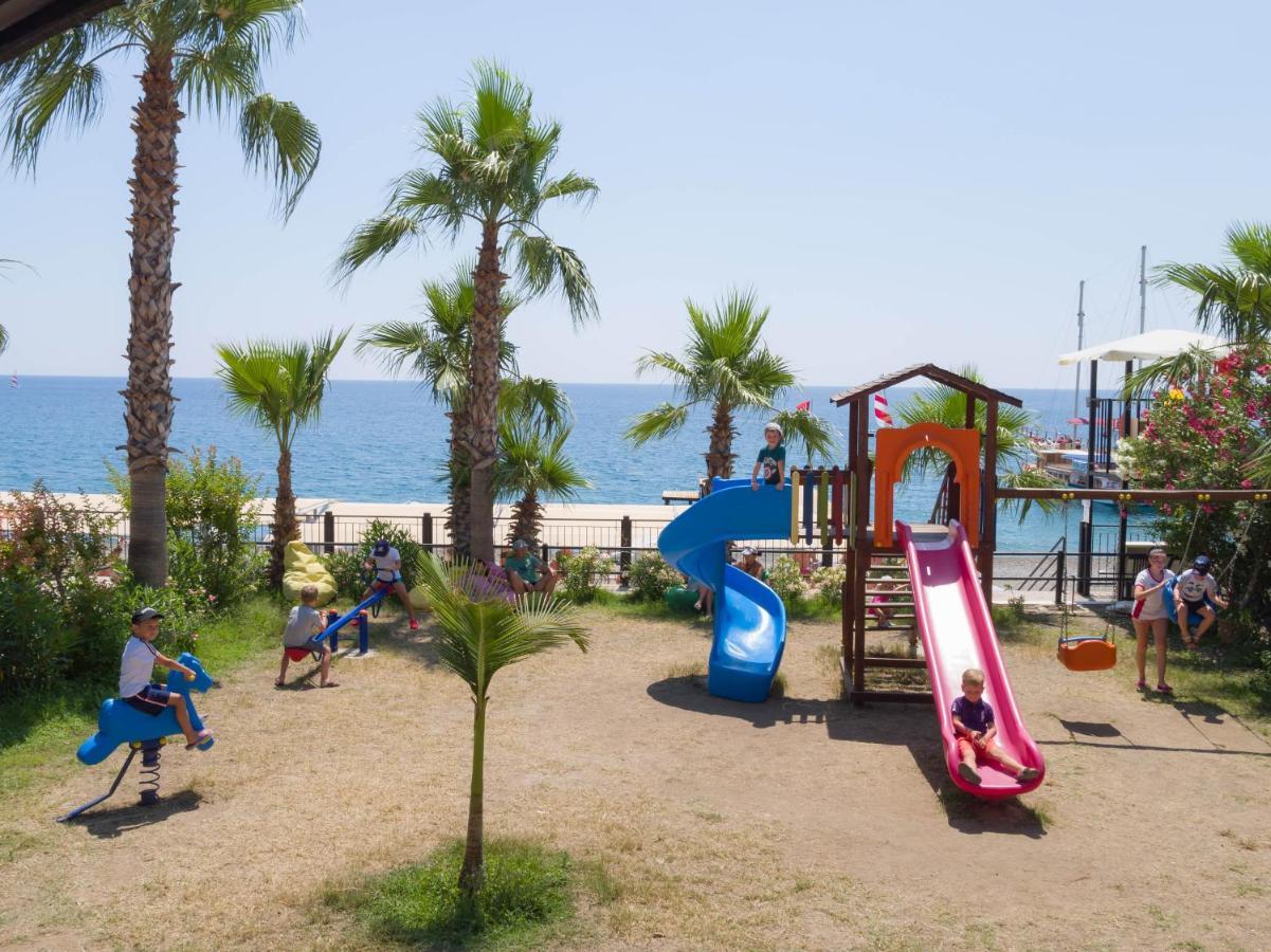 Club Akman Beach Camyuva Luaran gambar