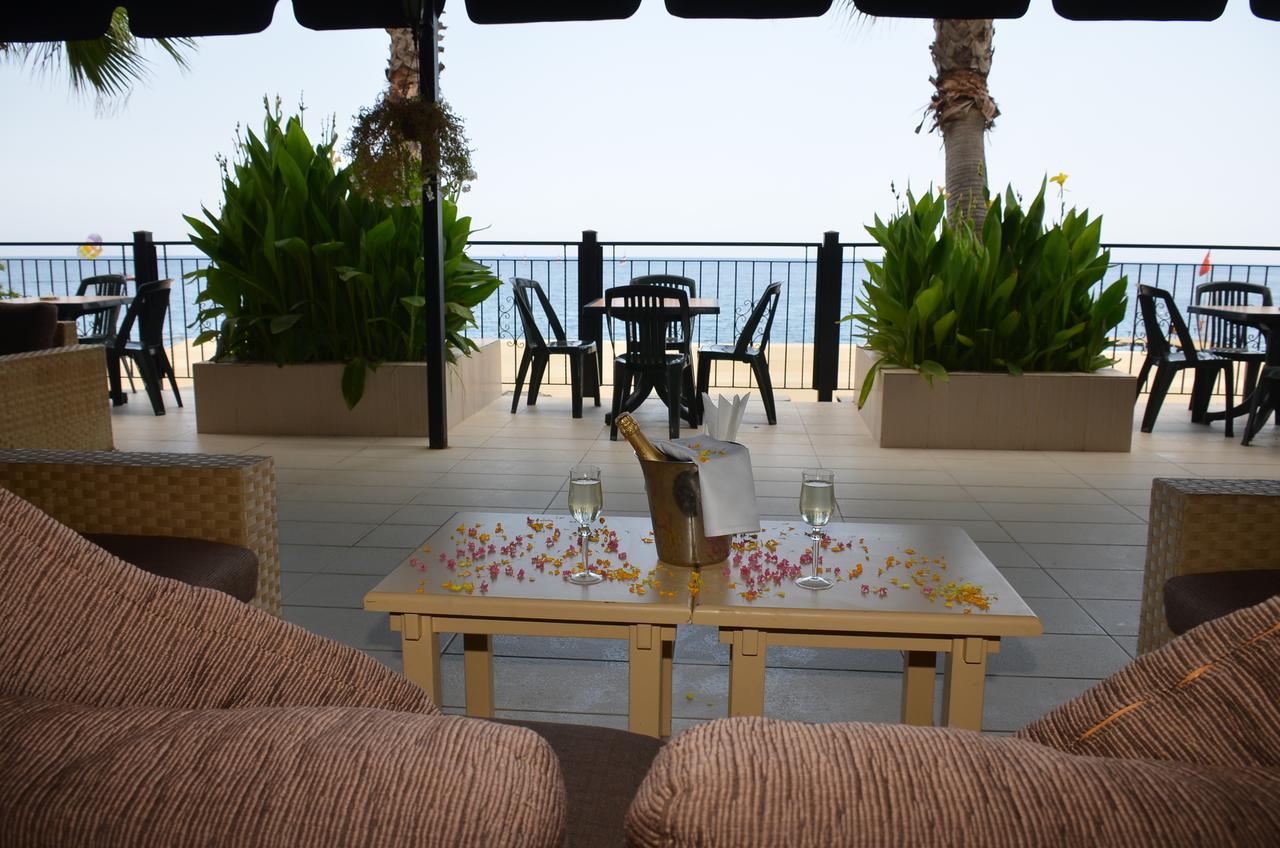 Club Akman Beach Camyuva Luaran gambar