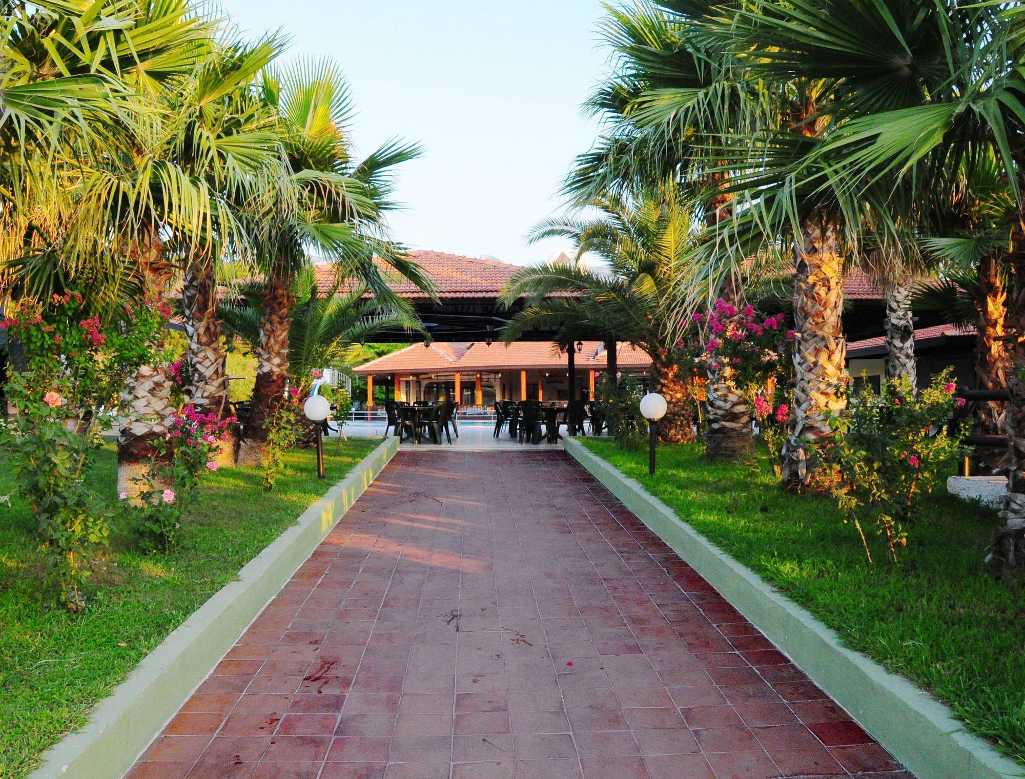 Club Akman Beach Camyuva Luaran gambar