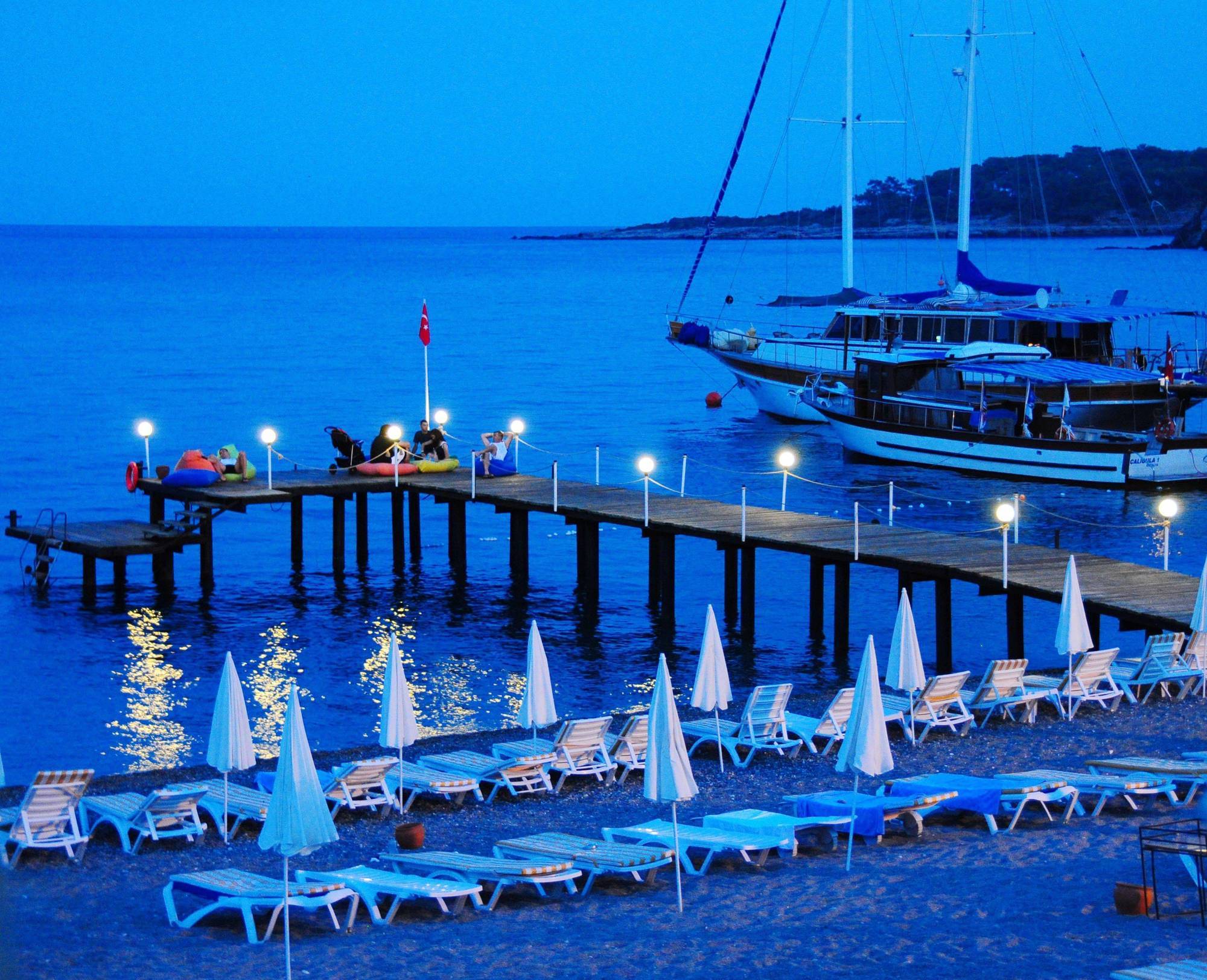 Club Akman Beach Camyuva Luaran gambar